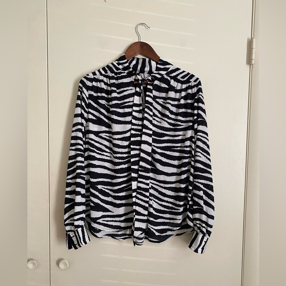 Zebra Print Women's Top Size Large